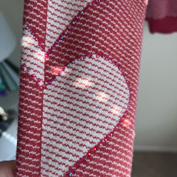 Cute heart patterned top - Picture 3 of 5